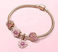 Bracelet à motif marguerite et décor incrusté