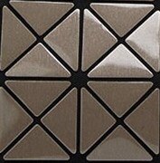 SAC À MAIN À CARREAUX GEOMETRIQUE PLIÉ