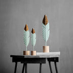 FIGURINES MINIATURES EN BOIS DE PLUMES