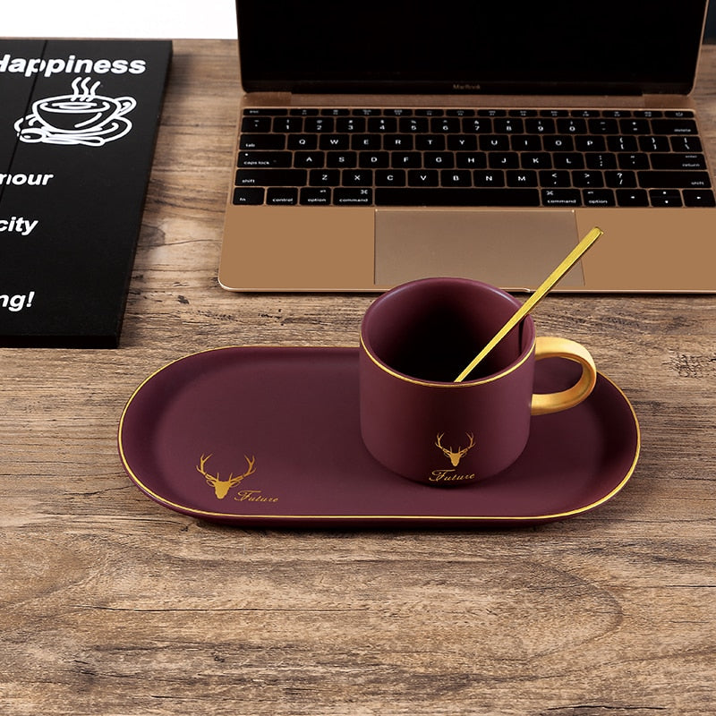 ENSEMBLE DE TASSES ET SOUCOUPES À CAFÉ AVEC BOÎTE CADEAU