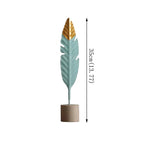 FIGURINES MINIATURES EN BOIS DE PLUMES