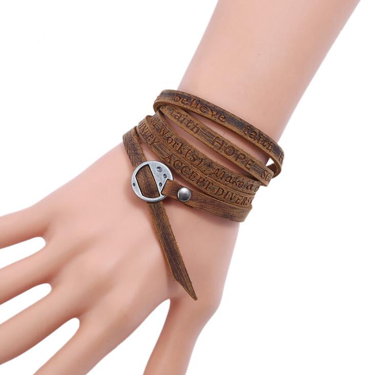 BRACELET EN CUIR TRESSÉ