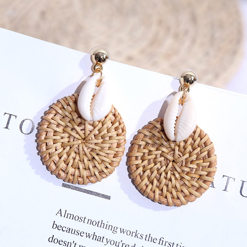 BOUCLES D'OREILLES EN FORME DE COQUILLE NATURELLE