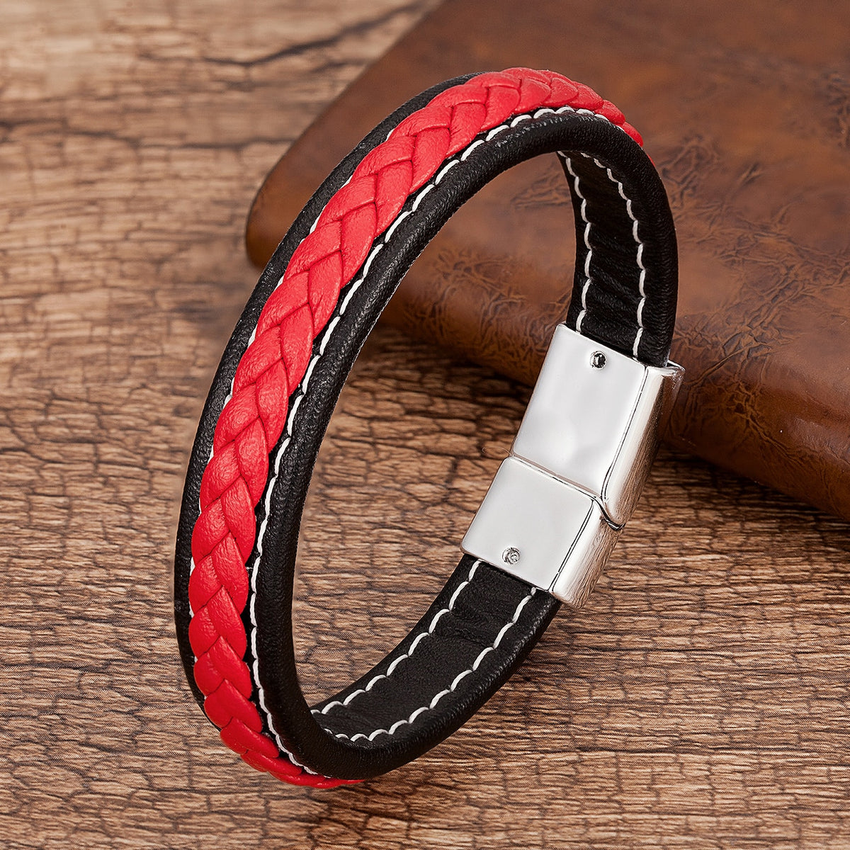 BRACELET EN CUIR TRESSÉ POUR HOMMES
