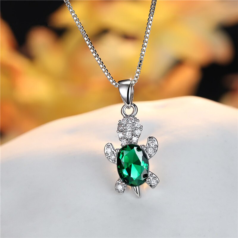 COLLIER DE TORTUE EN PIERRE ARC-EN-CIEL