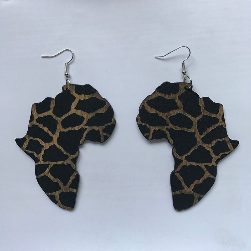 BOUCLES D'OREILLES EN BOIS EN FORME DE CŒUR
