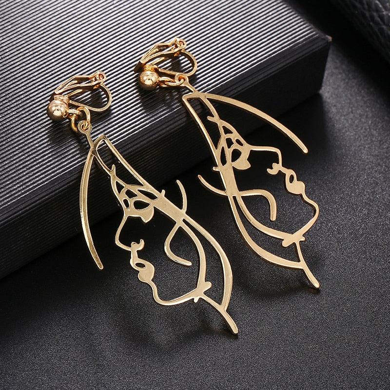 CLIP EARRINGS