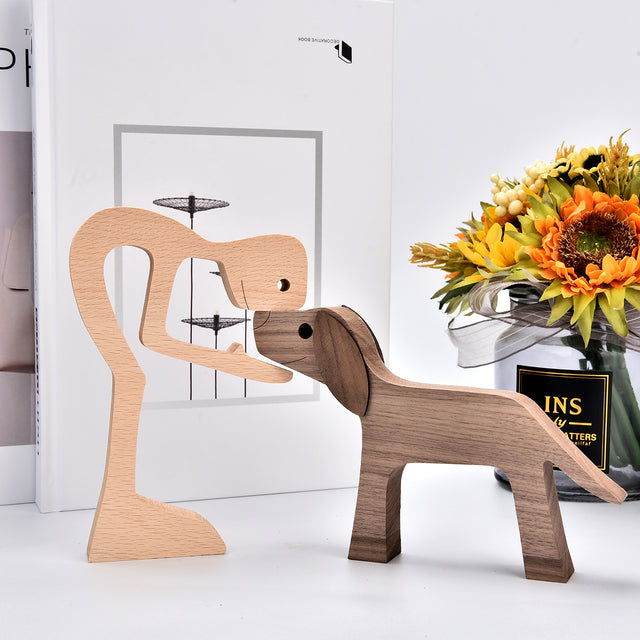 SCULPTURE DE CHIEN EN BOIS FAIT A LA MAIN